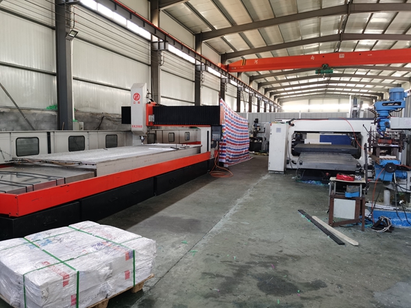 高精度數(shù)控機(jī)床